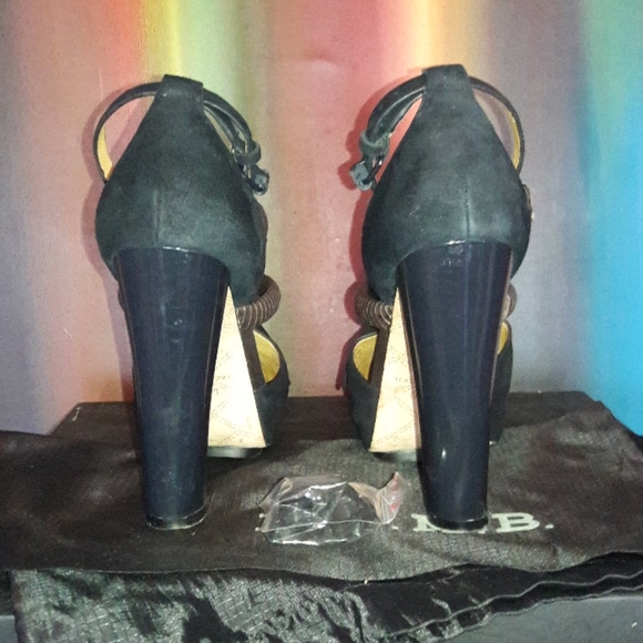 LA.M.B. HORTENSIA HEELS - Picture 3 of 8